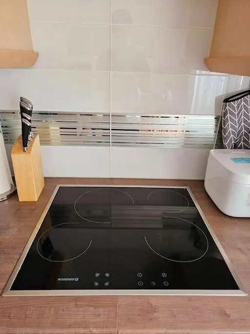 Renewed Spacious 35m2 In Apartment *
