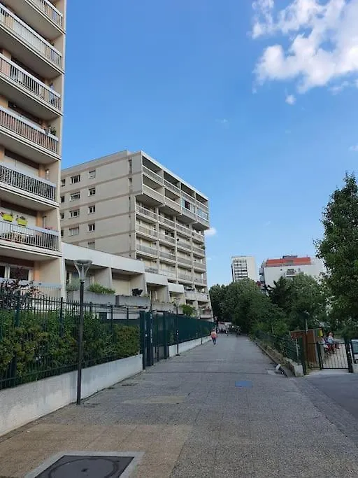Renewed Spacious 35m2 In * Paříž